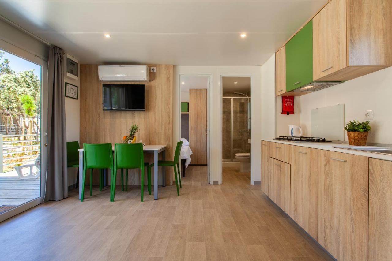 Mobile Homes Rapoca Nerezine Exterior foto