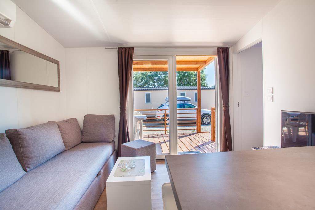 Mobile Homes Rapoca Nerezine Exterior foto